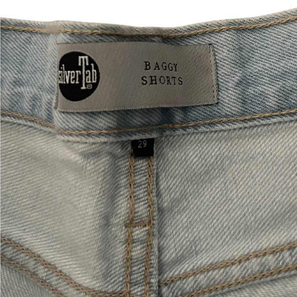 Levi’s Women’s Silver Tab Baggy Denim Shorts | Plot Twist (Light Blue) | Size 29